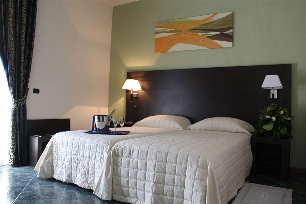 Hotel Palacavicchi Τσιαμπίνο Εξωτερικό φωτογραφία
