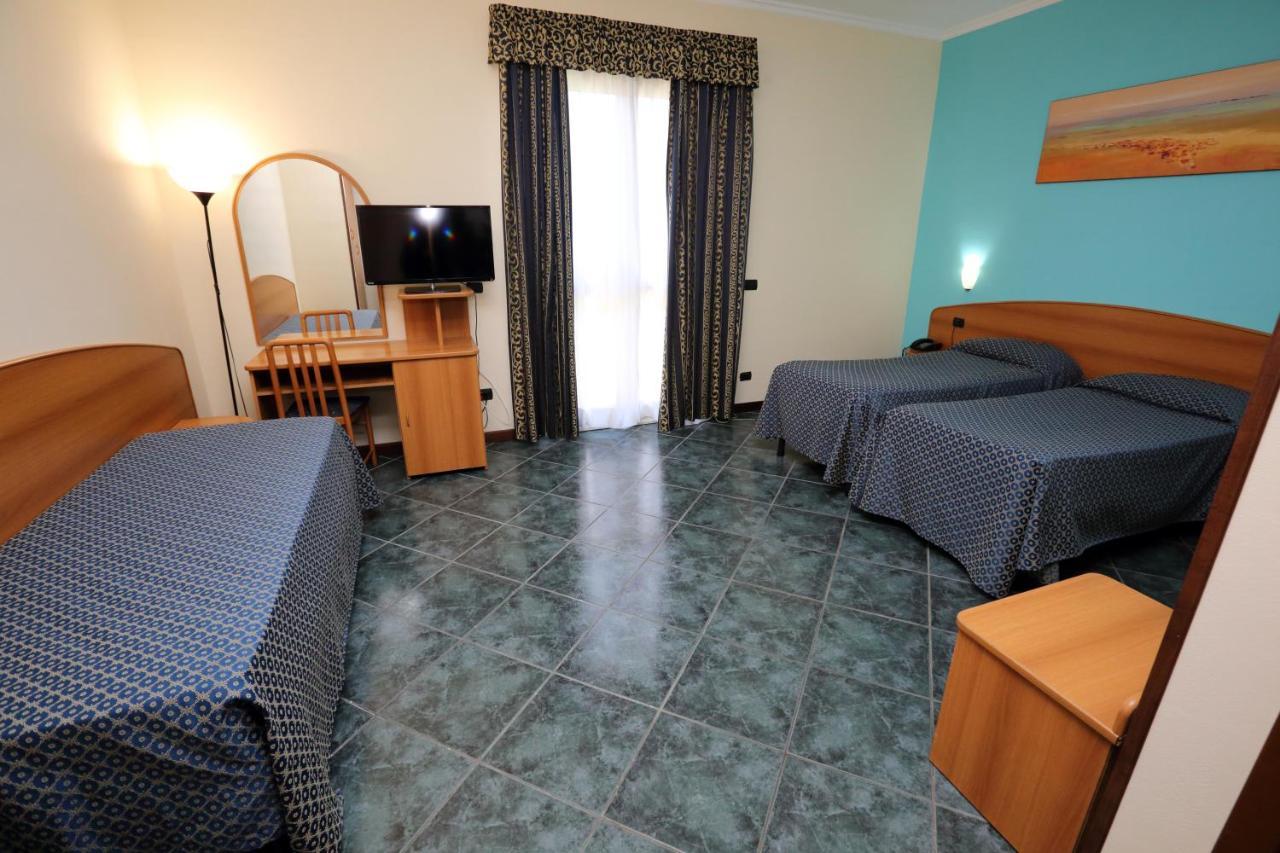 Hotel Palacavicchi Τσιαμπίνο Εξωτερικό φωτογραφία