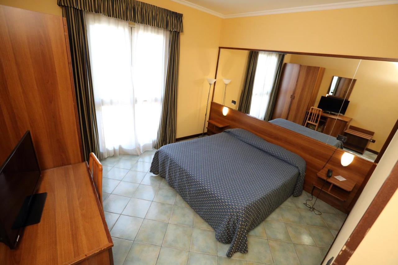 Hotel Palacavicchi Τσιαμπίνο Εξωτερικό φωτογραφία
