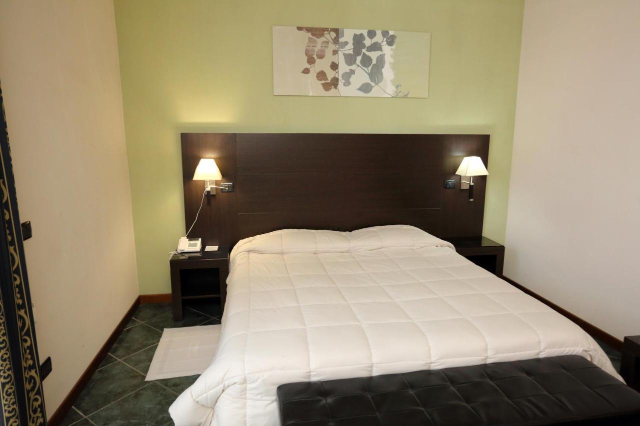 Hotel Palacavicchi Τσιαμπίνο Εξωτερικό φωτογραφία