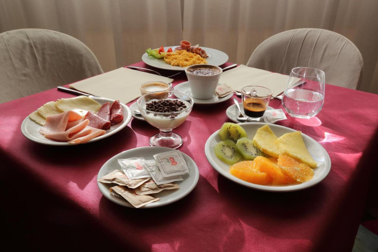 Hotel Palacavicchi Τσιαμπίνο Εξωτερικό φωτογραφία